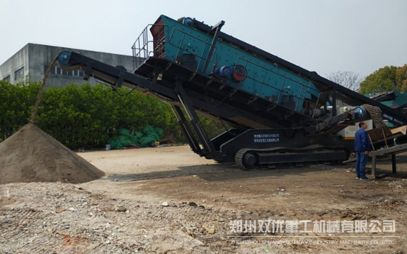 履帶式建筑垃圾粉碎機(jī)多少錢一臺